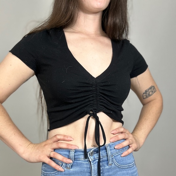 *Shein Black Rouched Black T Shirt - Picture 3 of 6